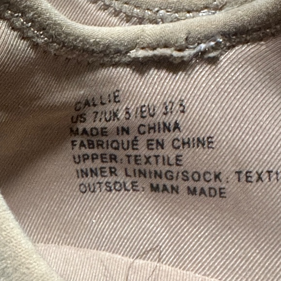 Sneakers - Picture 3 of 3